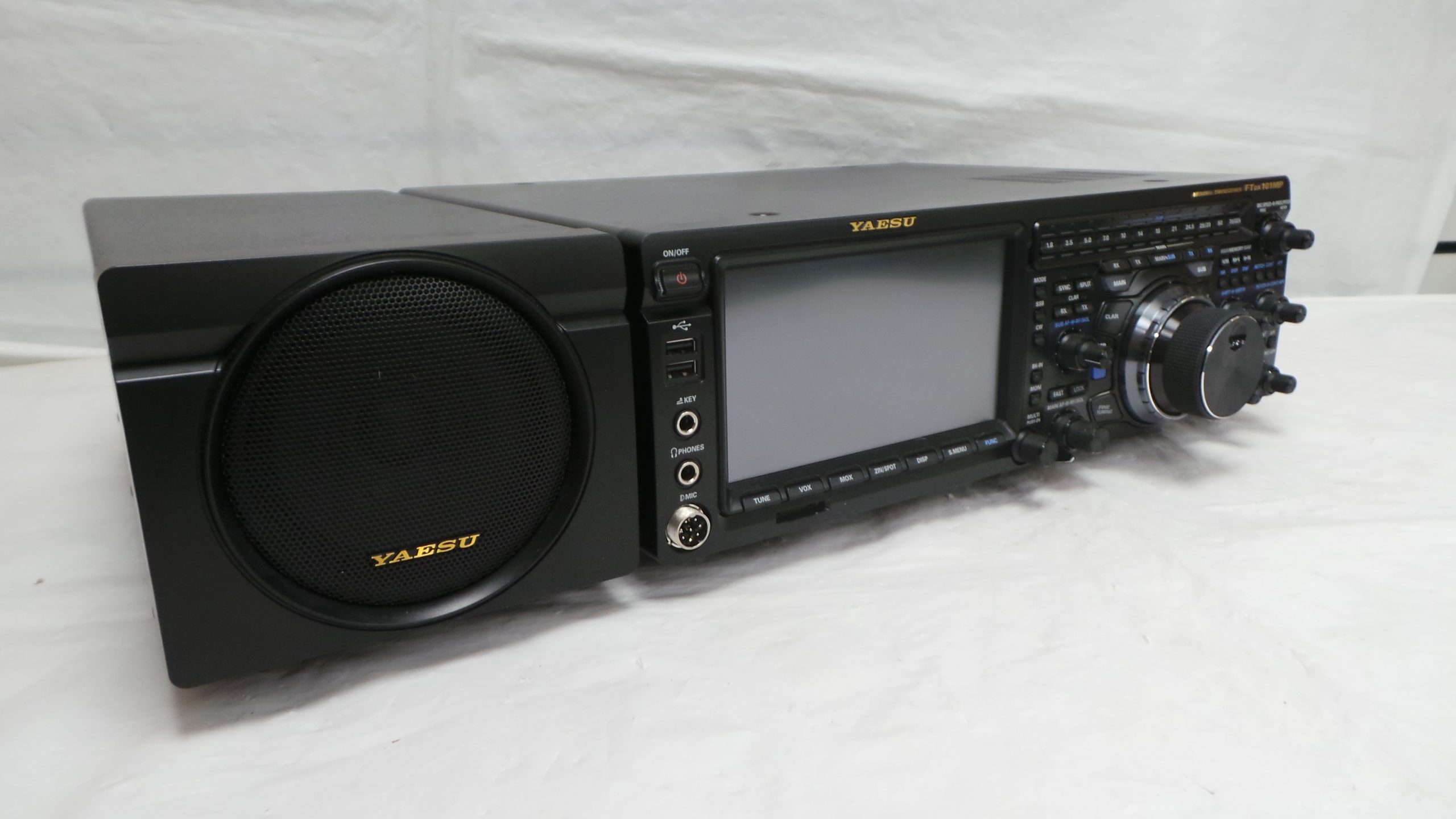 Yaesu FTDX-101MP USED | HF 200w Transceiver | Two Years LAMCO Select Warranty