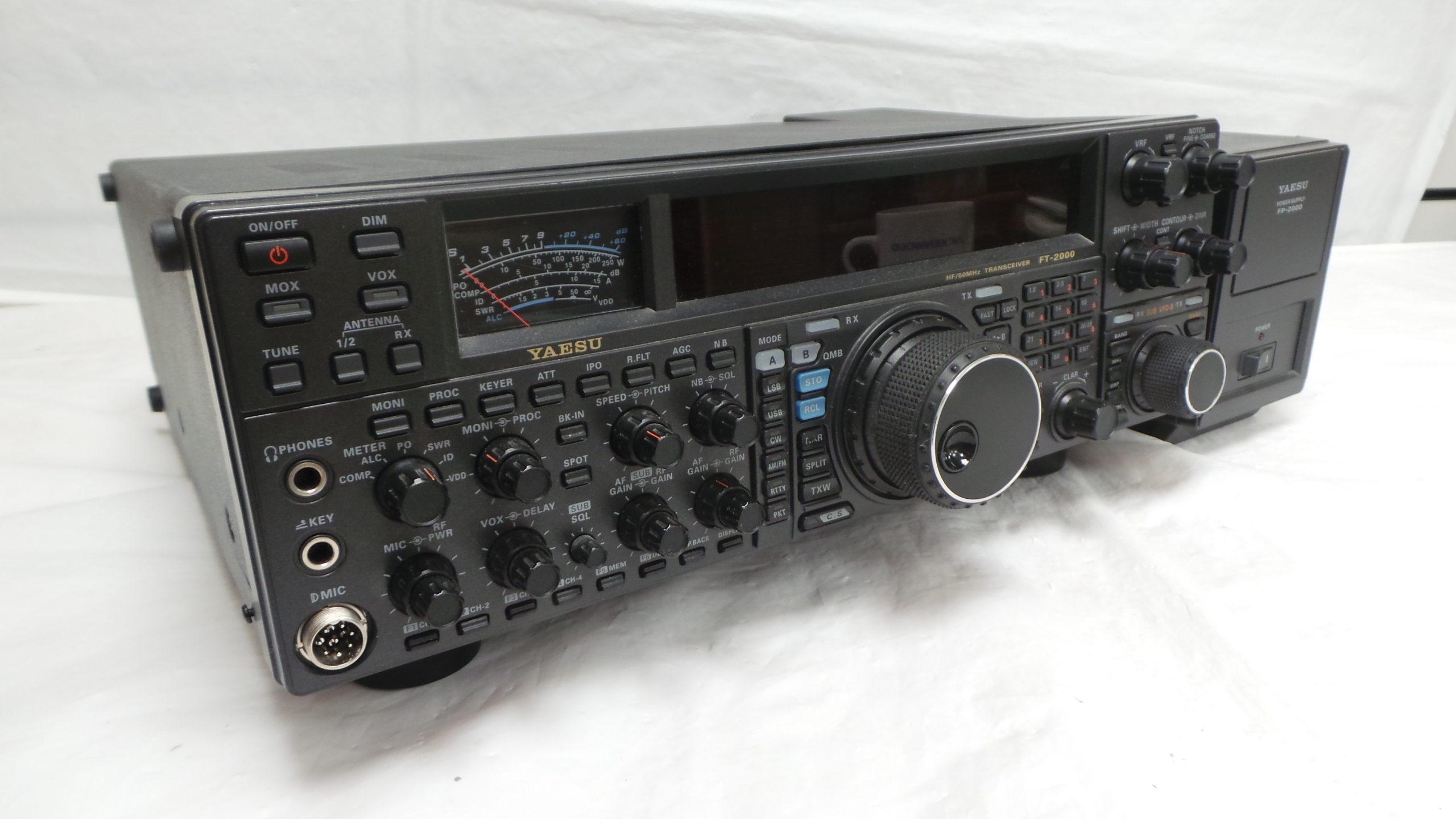 Yaesu FT-2000D HF/6M 200W Transceiver USED | 12 Months Warranty