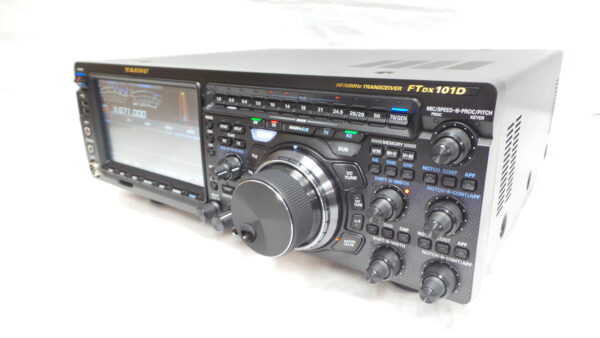 Yaesu FTDX-101D HF Transceiver USED | Two Years LAMCO Select Warranty