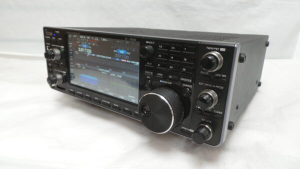 Icom IC-7610 HF Transceiver USED | Two Years LAMCO Select Warranty