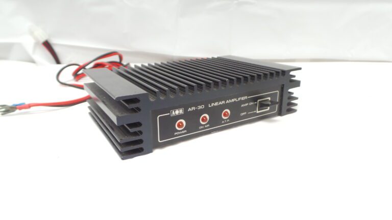 AOR AR30 VHF Amplifer USED Sold As Seen Junksale