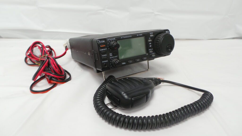 Icom IC-703 USED Junksale Sold As Seen