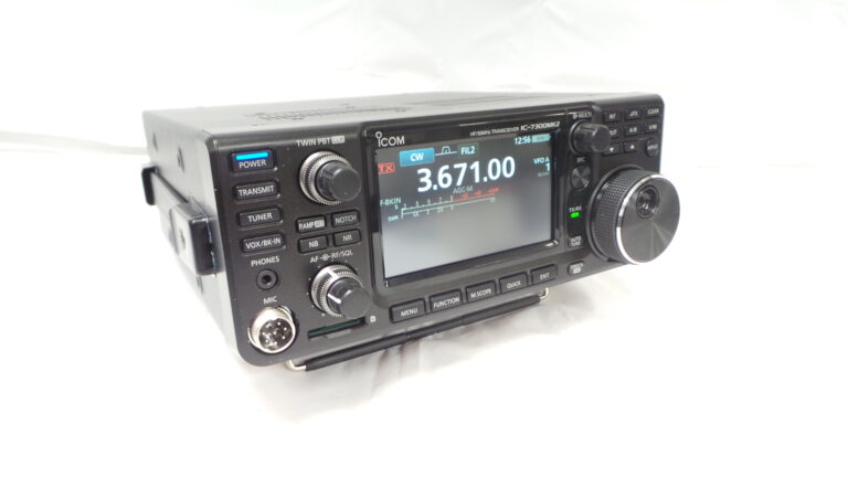 Icom IC-7300 MK 2 USED | Two Years LAMCO Select Warranty