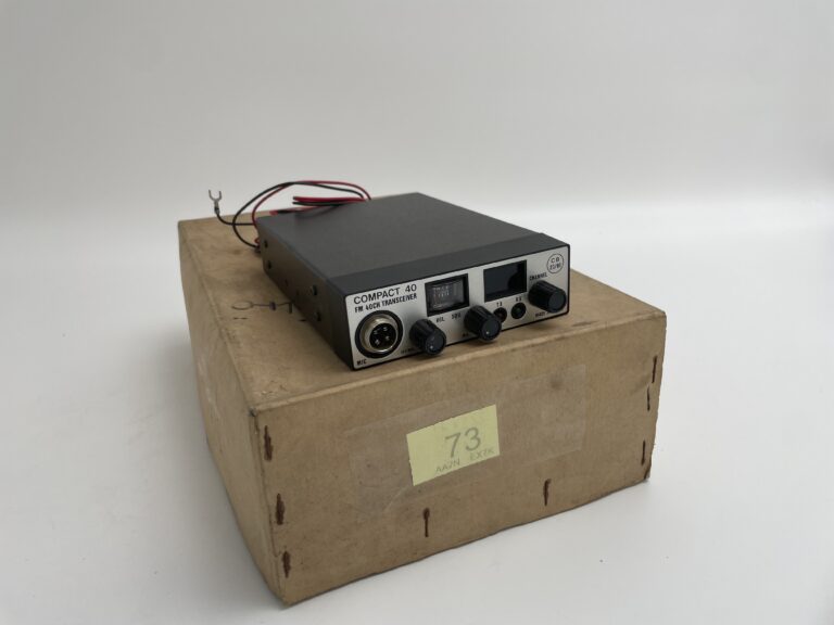 Compact 40 Junksale Clearance '73'