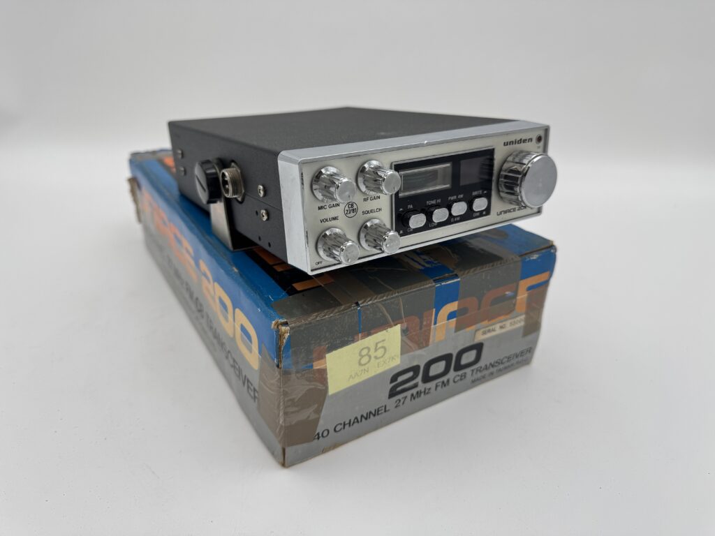 Uniden 200 Junksale Clearance '85'