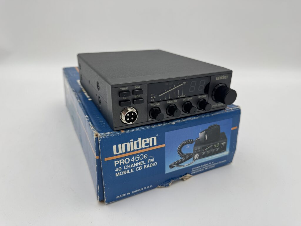 Uniden Pro 450e Junksale Clearance '89'