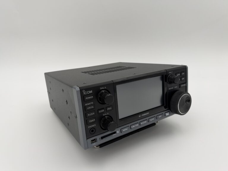 Icom IC-R8600 USED Twelve Months Warranty